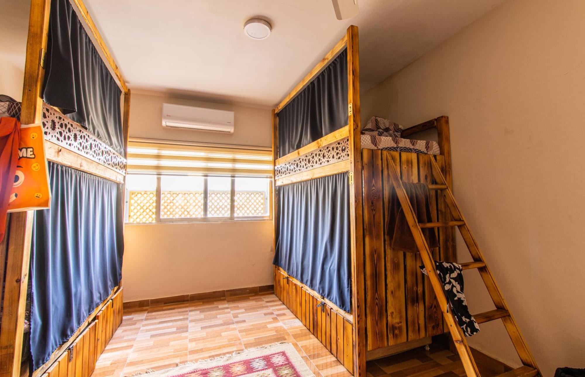 Hakaia Community Hostel Aqaba Room photo